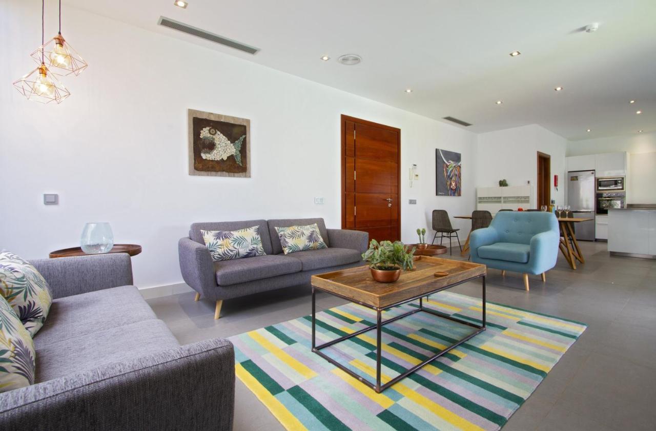Luxury Los Mojones Villa Short Walk To Old Town Private Heated Pool Villa Los Mojones Angie Puerto Del Carmen 蒂亚斯 外观 照片