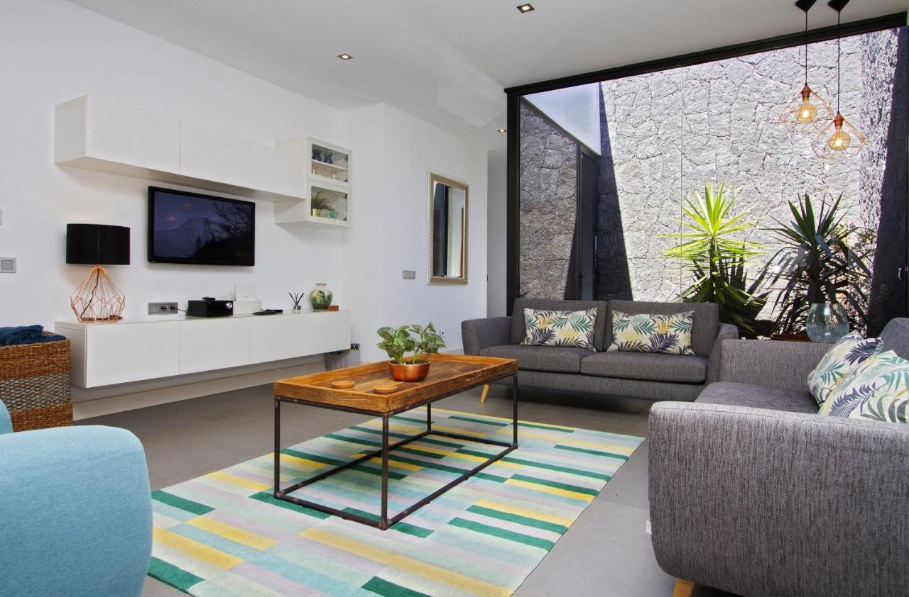 Luxury Los Mojones Villa Short Walk To Old Town Private Heated Pool Villa Los Mojones Angie Puerto Del Carmen 蒂亚斯 外观 照片